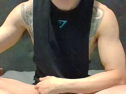 Snapshot of jaydenasiantattoo chatting on 11/03/25, 01:23 jaydenasiantattoo online show from 11/03/25, 01:23