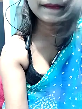 Snapshot of cute_mahi07 chatting on 10/27/25, 06:56 cute mahi07 online show from 10/27/25, 06:56