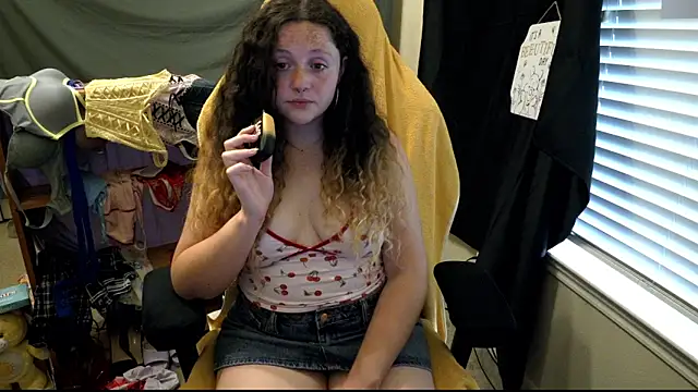 sugasunny04 online show from 02/21/26, 11:39