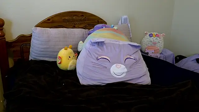 sugasunny04 online show from 04/16/26, 09:39