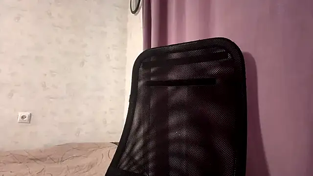 AliceStacy online show from 11/15/25, 09:17