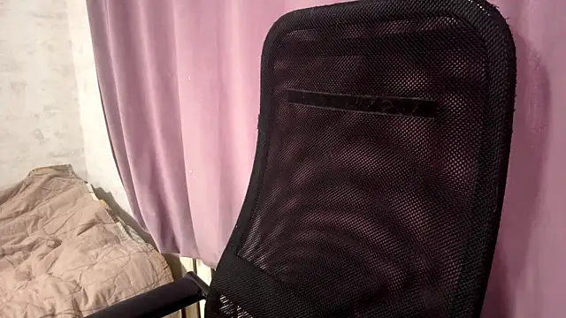 AliceStacy online show from 11/30/25, 08:29