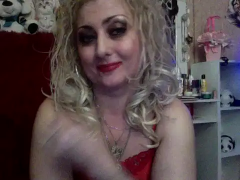 xHot Amazonq online show from 11/07/25, 10:43