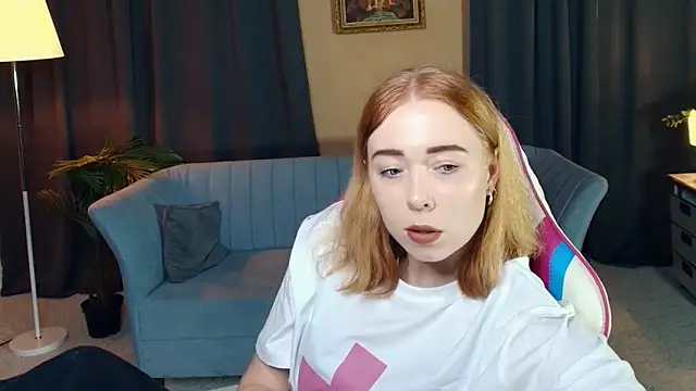 AddieOsler online show from 11/28/25, 09:06