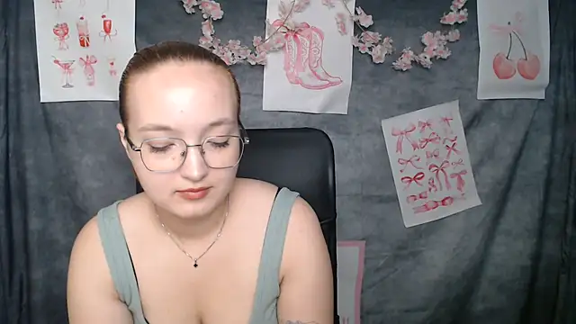 Snapshot of MissAriaa chatting on 06/15/26, 05:53 MissAriaa online show from 06/15/26, 05:53