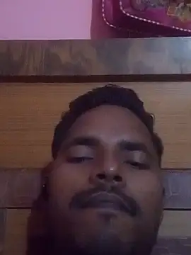 Snapshot of dsjsuwjsdhh chatting on 10/25/25, 04:57 dsjsuwjsdhh online show from 10/25/25, 04:57