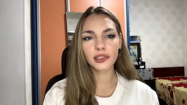 IlanaLafferty online show from 11/15/25, 07:43