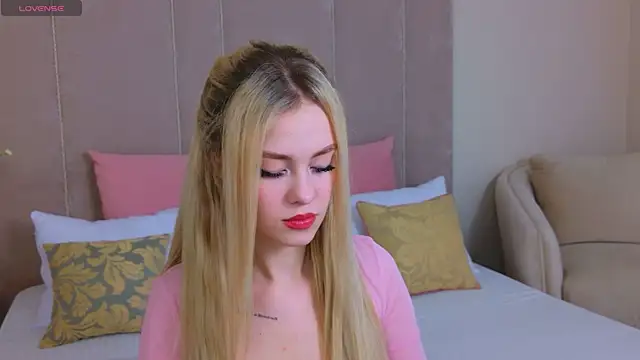 Rose Masson online show from 04/08/26, 06:13