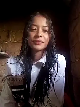 Snapshot of Tinaa18Love chatting on 11/24/25, 07:24 Tinaa18Love online show from 11/24/25, 07:24