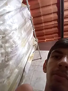 Snapshot of happyboy1099 chatting on 10/25/25, 06:24 happyboy1099 online show from 10/25/25, 06:24