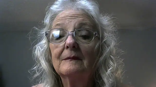 JoleneDelacroix online show from 10/31/25, 03:18