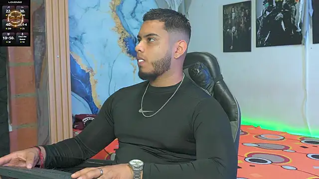 Tiler wolker online show from 11/25/25, 02:44