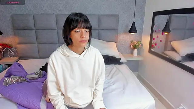 Luna Bella3 online show from 02/18/26, 11:17