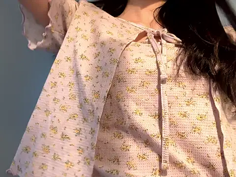 Snapshot of miku_pipipi chatting on 11/08/25, 07:30 miku pipipi online show from 11/08/25, 07:30