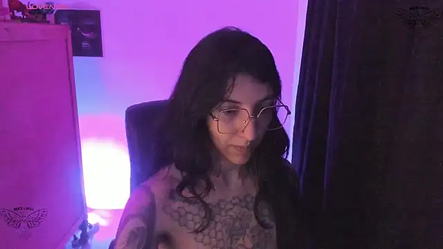 ghostwomaan online show from 03/03/26, 10:10