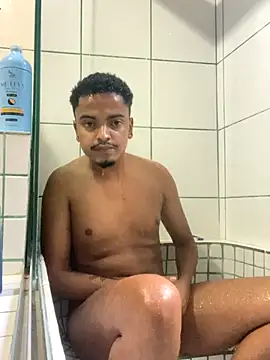 Snapshot of theboy18_ chatting on 10/25/25, 08:14 theboy18  online show from 10/25/25, 08:14