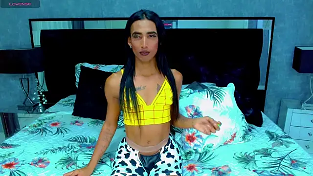 chairahot2 online show from 11/09/25, 03:49