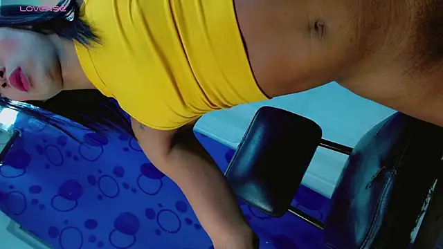 chairahot2 online show from 11/22/25, 08:57