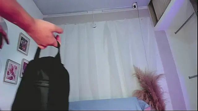 Sweetiee Aurora online show from 11/27/25, 08:22