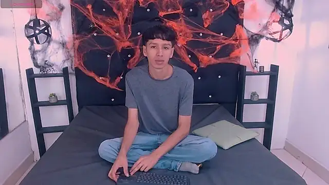 Snapshot of LaPantera_Rosa chatting on 10/26/25, 07:09 LaPantera Rosa online show from 10/26/25, 07:09