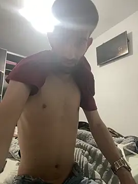 Snapshot of Dondeloquieras4 chatting on 02/14/26, 12:51 Dondeloquieras4 online show from 02/14/26, 12:51