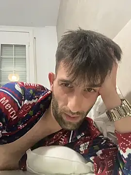 Snapshot of Dondeloquieras4 chatting on 02/24/26, 12:52 Dondeloquieras4 online show from 02/24/26, 12:52