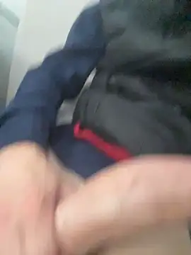 Snapshot of Dondeloquieras4 chatting on 02/25/26, 02:27 Dondeloquieras4 online show from 02/25/26, 02:27