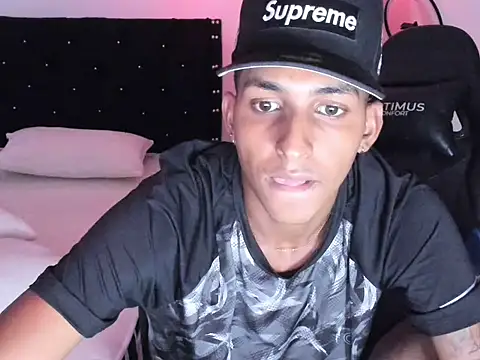 Snapshot of Andrea_leo10 chatting on 01/14/26, 11:09 Andrea leo10 online show from 01/14/26, 11:09