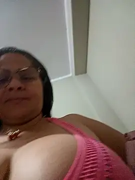 Snapshot of Angie_milf50 chatting on 05/01/26, 03:22 Angie milf50 online show from 05/01/26, 03:22