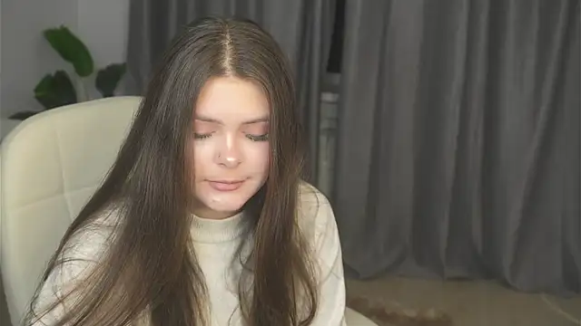 AdelinaIbraham online show from 10/28/25, 03:36