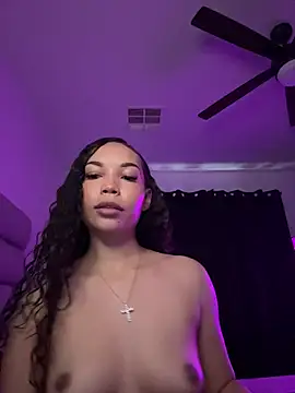 nikkiloveee online show from 03/11/26, 09:10