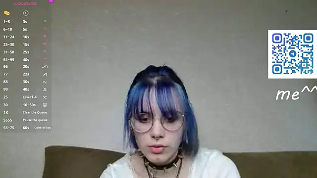 KellePourier online show from 04/10/26, 06:29