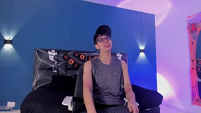 MaykStons online show from 10/28/25, 12:19