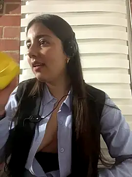 Au-rora online show from 12/20/25, 06:53