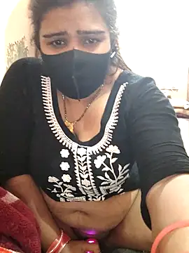 Snapshot of CUTE-GIRL-1 chatting on 12/16/25, 05:01 CUTE-GIRL-1 online show from 12/16/25, 05:01