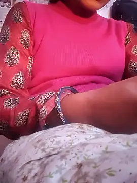 Hot-Rubyy online show from 01/18/26, 04:44