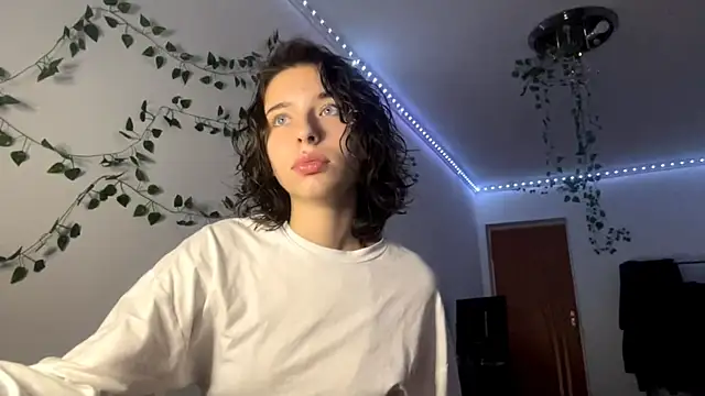 LilithFlamey online show from 11/29/25, 04:10