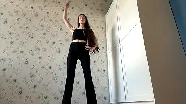 EastLuna online show from 10/29/25, 07:21