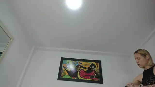 Snapshot of natacha_ferrer1 chatting on 02/27/26, 01:11 natacha ferrer1 online show from 02/27/26, 01:11