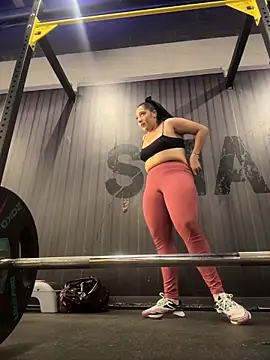 Hannahpradaa  online show from 11/21/25, 06:39