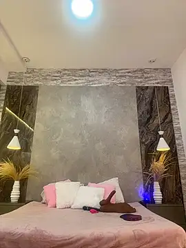 Hannahpradaa  online show from 01/13/26, 11:37