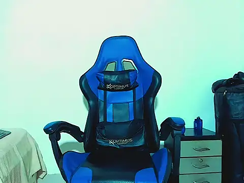 Snapshot of sexy_men_tatoo chatting on 11/04/25, 01:59 sexy men tatoo online show from 11/04/25, 01:59