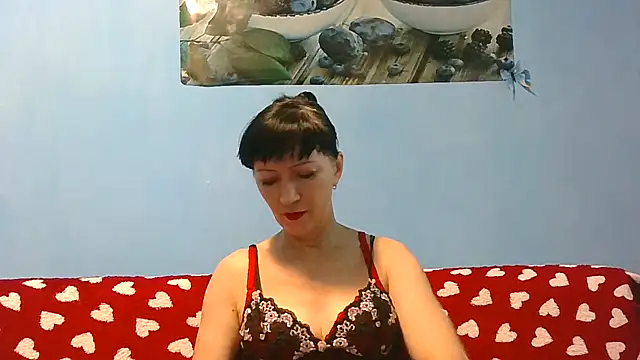 Snapshot of IffetLove42 chatting on 06/11/26, 08:45 IffetLove42 online show from 06/11/26, 08:45