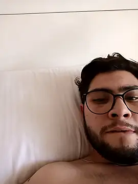 Mstfaavan64 online show from 12/23/25, 09:51