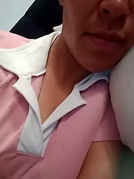 Snapshot of lauren_hill02 chatting on 10/28/25, 06:10 lauren hill02 online show from 10/28/25, 06:10