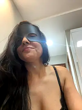 Snapshot of MaryahBlanc chatting on 11/09/25, 11:47 MaryahBlanc online show from 11/09/25, 11:47