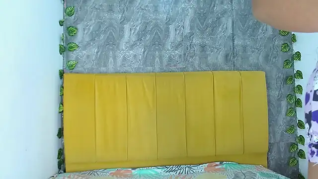 amandacanelacm online show from 10/27/25, 02:48