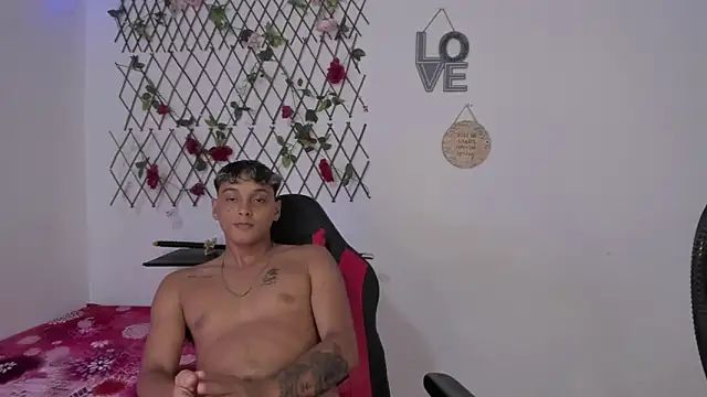 Fre Grey online show from 10/28/25, 04:38