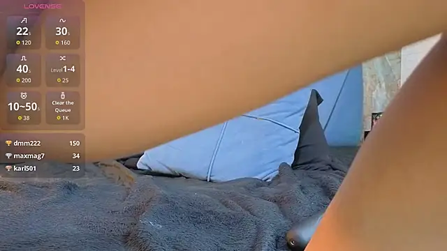 Salome cruxx online show from 04/19/26, 06:10