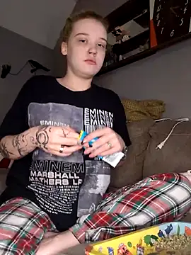 mattiethebaddieee online show from 11/25/25, 07:25